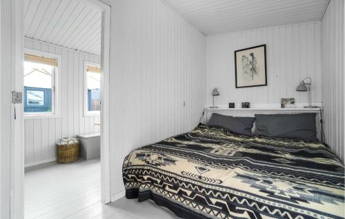 Postel nebo postele na pokoji v ubytování 3 Bedroom Stunning Home In Nykbing Sj