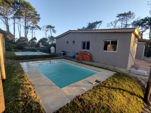 Piscina a Villas Laura o a prop