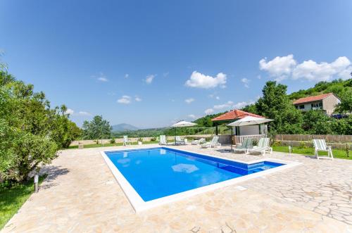 Villa Ana