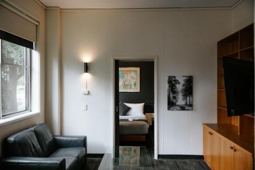 Area soggiorno di Canberra Accommodation Centre