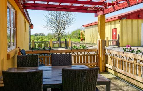 Balkón nebo terasa v ubytování 2 Bedroom Pet Friendly Home In Nexø