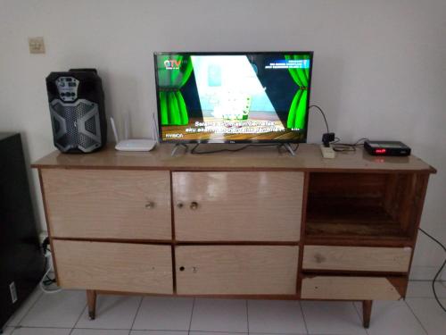 Televisyen dan/atau pusat hiburan di VILLA HZ