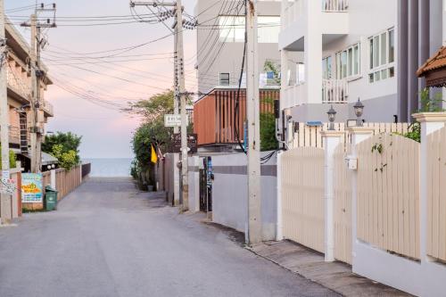 KiengTaLay Pool Villa  /เคียงทะเล พลูวิลล่า หัวหิน