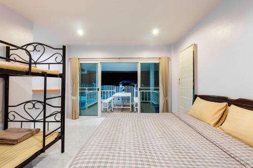 Postel nebo postele na pokoji v ubytování KiengTalay Pool Villa Huahin