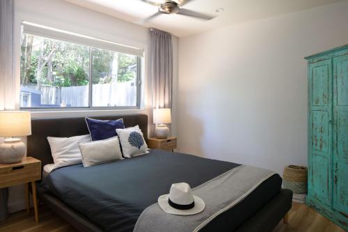 Una cama o camas en una habitación de The Royal Cuban