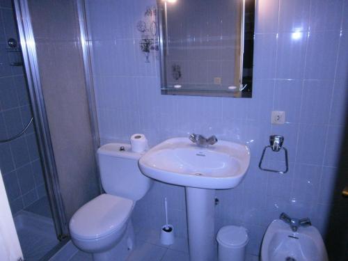 Phòng tắm tại Hostal Don Pepe