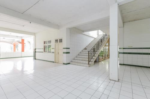 Fotografie z fotogalerie ubytování RedDoorz Syariah at Mojosari v destinaci Mojokerto
