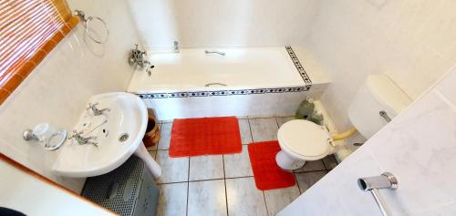 Bilik mandi di Providence 7 - Sleeps 4 - Ramsgate Central!
