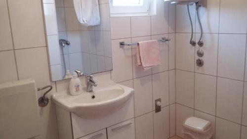 Apartment in Vodice with sea view, terrace, air conditioning,WiFi 3671-5