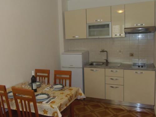 Apartment in Dramalj with sea view, balcony, air conditioning, WiFi 4623-5