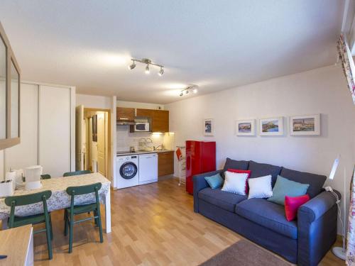 T2 cosy en centre-ville avec parking, proche commodités, 3 stations de ski, non fumeur - FR-1-402-118