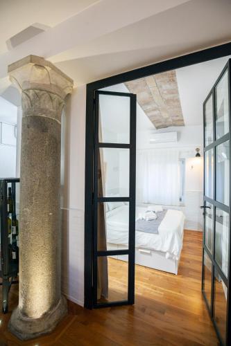 Lovely and modern flat near the Colosseum