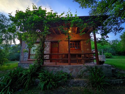 Casa mágica en la montaña cerca de Nono