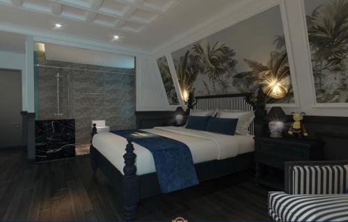 1 dormitorio con 1 cama y chimenea en Ha Long Essence Premium Hotel, en Ha Long