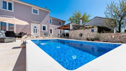 Villa Nina by Villas Holiday