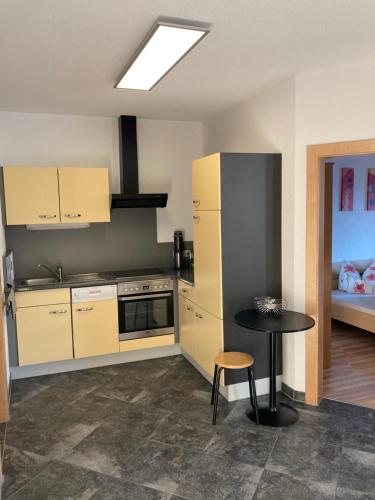 Kuchyňa alebo kuchynka v ubytovaní Ferienwohnung Gritsch Sommercard inclusive