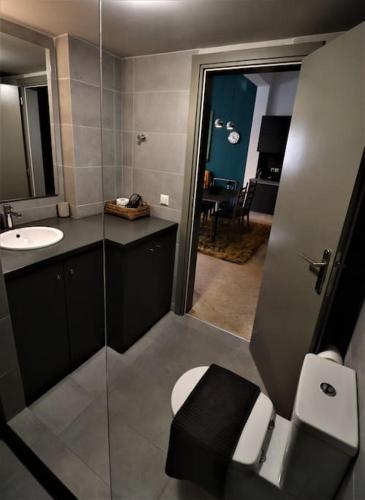 Central studio in Monastiraki B