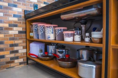 Η κουζίνα ή μικρή κουζίνα στο Casa com 2 suítes, cozinha completa , área de lazer, piscina infantil, 10 min do parque aquático