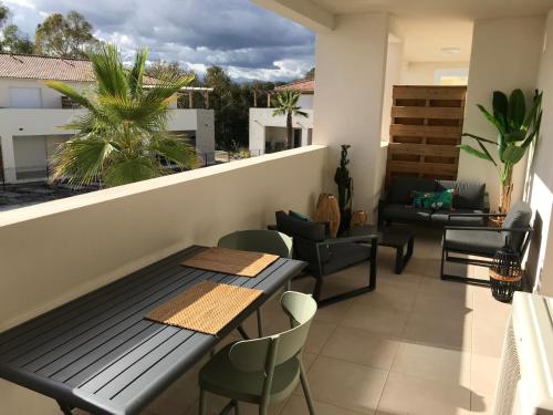 Résidence Marina di Bravone - appartement 6 personnes 5 adultes max 1er étage N149