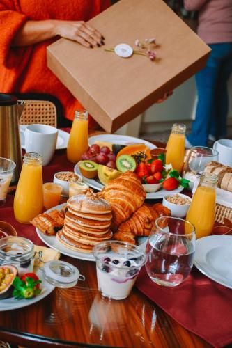 Mad på lejlighedshotellet eller i nærheden