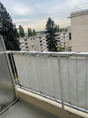 Fotografia z galérie ubytovania Studio neuf très bien aménagé v destinácii Gagny
