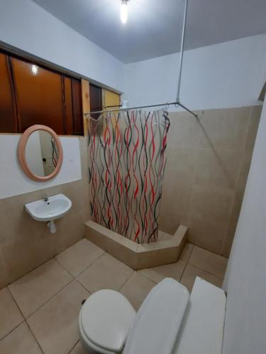 Ένα μπάνιο στο Hostal Dulzura