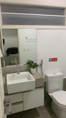 Koupelna v ubytování Pipa Ubaia 219 com solarium