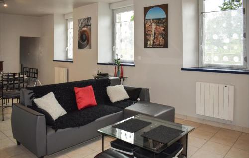 Posedenie v ubytovaní 2 Bedroom Amazing Home In Brélidy