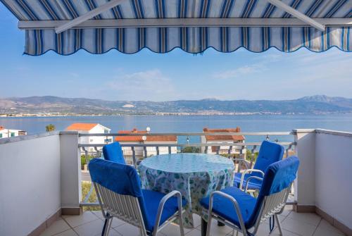 Apartments by the sea Slatine, Ciovo - 13298
