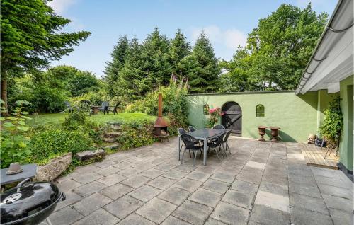 Κήπος έξω από το Beautiful Home In Aabenraa With Wifi