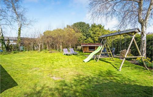 Gorgeous Home In Juelsminde With Wifiにあるキッズエリア
