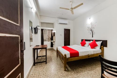 Katil atau katil-katil dalam bilik di OYO Sushma Lodge
