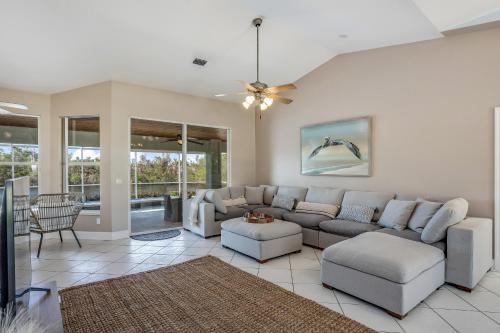 Waterfront Retreat – Photos 2
