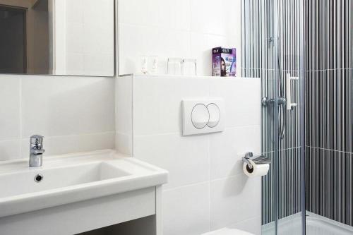 Et badeværelse på Apartments Aminess Port 9 Residence Korcula - CIN1000d-CYB