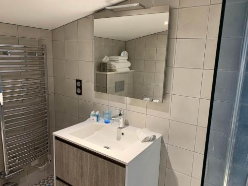 Bilik mandi di Villa d'Eaux