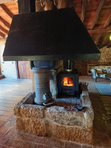 Imagen de la galería de Can Miqueló - casa rural 16 hòstes, en Prat de Comte