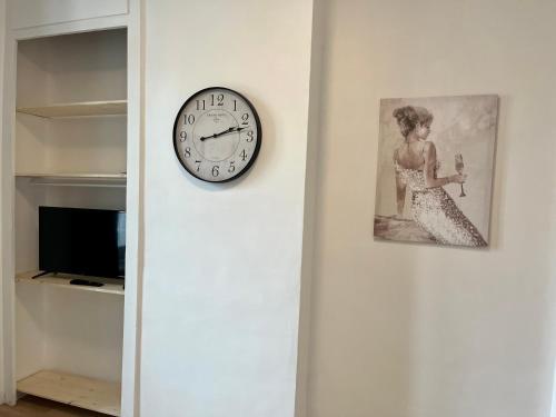 Televízia a/alebo spoločenská miestnosť v ubytovaní Appartement T2 Place Carnot -DABNB