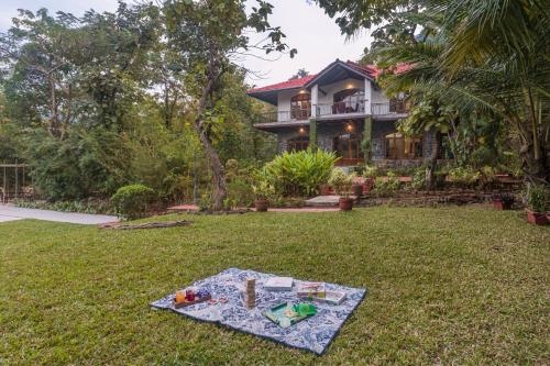 Zahrada ubytování SaffronStays Alma Grove, Kashid