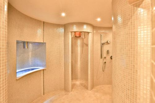 Et badeværelse på Hotel-Restaurant Anne-Sophie