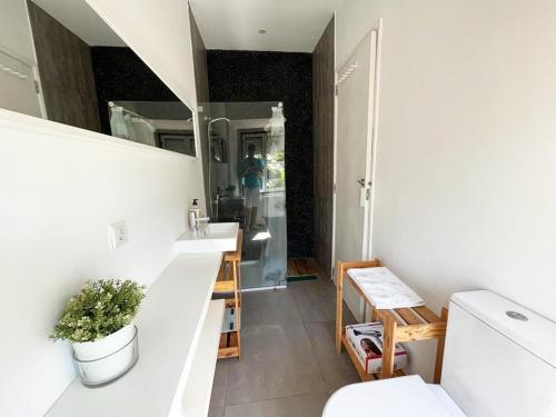 Ένα μπάνιο στο Tram House @ Lx Factory!