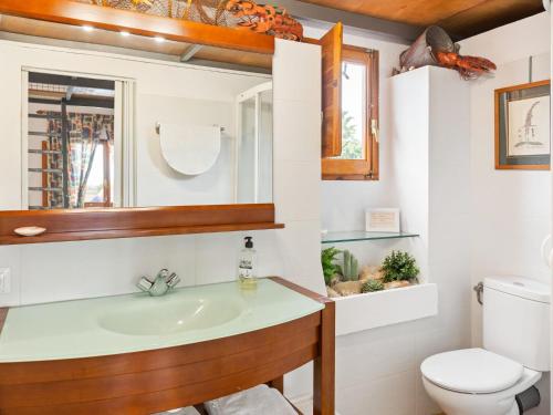 Koupelna v ubytování Belvilla by OYO Apartamento Loft Sorrapa