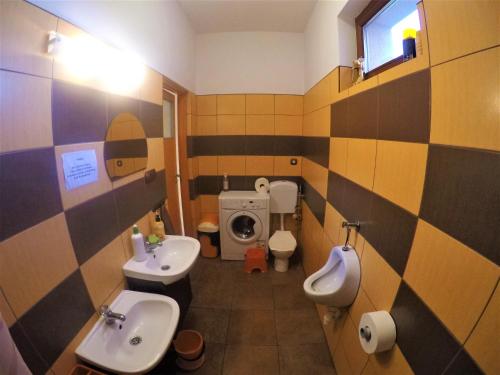 Kúpeľňa v ubytovaní Pokoje gościnne, mieszkanie na wynajem w Świdniku k Lublina