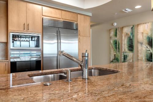 Una cocina o zona de cocina en Turquoise C406