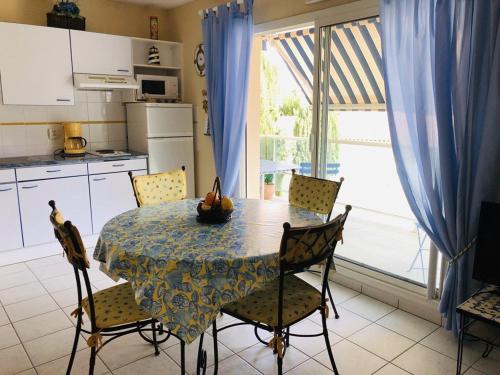 Appartement T2 à Arcachon à 400m de la plage avec balcon et parking privé