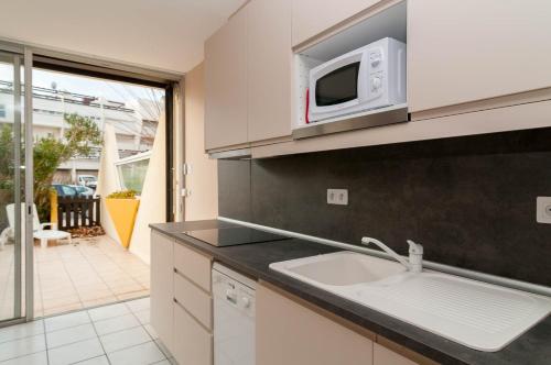 Photo de la galerie de l'établissement Appartements Village Naturiste Desir, au Cap d'Agde