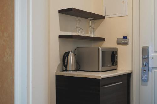 Una cocina o cocineta en SKARITZ Hotel & Residence