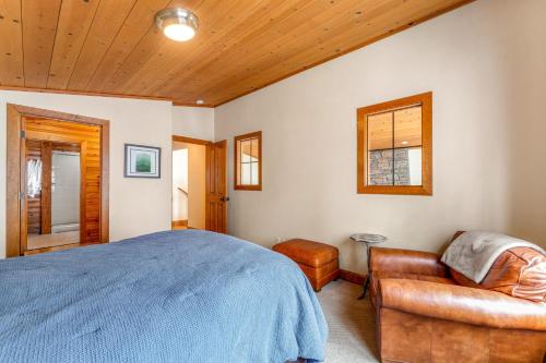 Postel nebo postele na pokoji v ubytování Cabin in Soda Springs