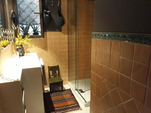 Ένα μπάνιο στο Acogedora casa en Majadahonda