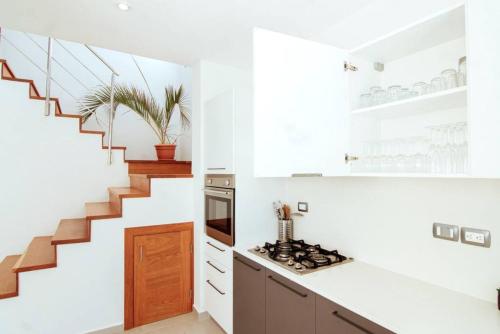 Η κουζίνα ή μικρή κουζίνα στο 3 Bedroom Pool Villa 50M To The Beach