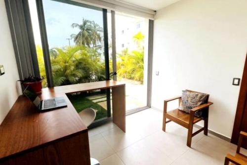 Κήπος έξω από το 3 Bedroom Pool Villa 50M To The Beach